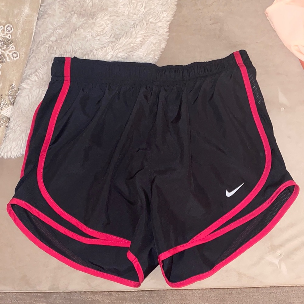 Women’s Nike athletic shorts size S